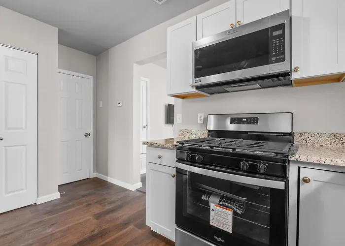Stylish 1-bedroom Retreat In Worth Fort Worth